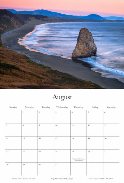 August 2022 calendar
